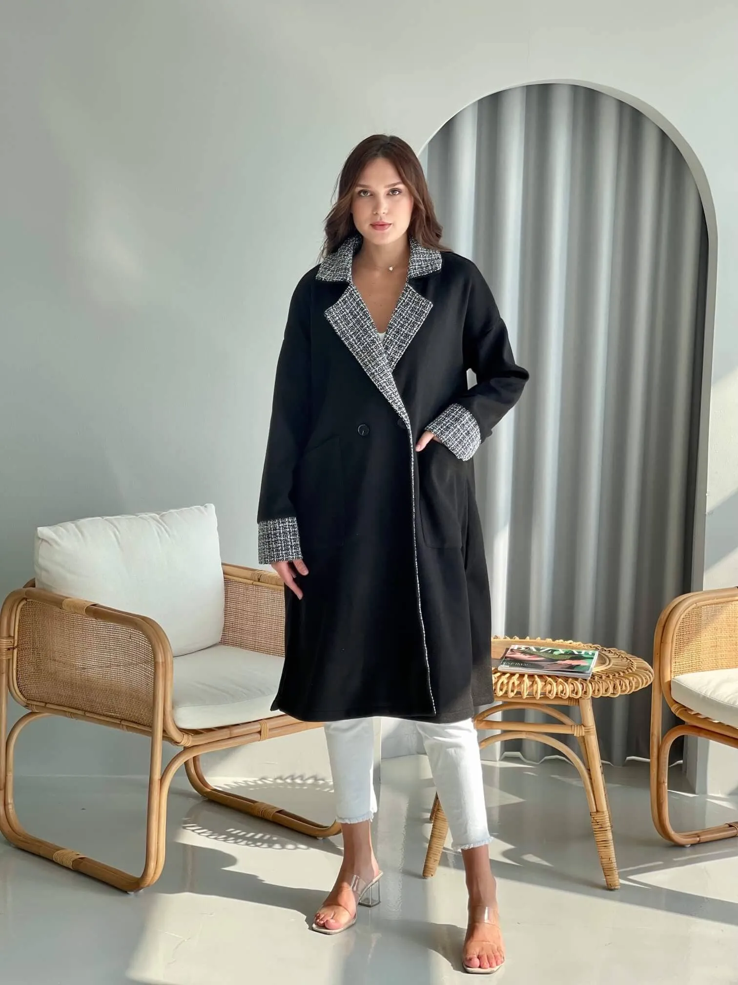 Black Drop Shoulder Coat (Plaided)