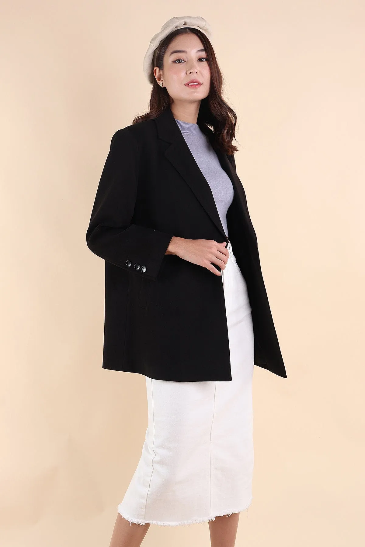 NARNIA WINTER COAT IN BLACK