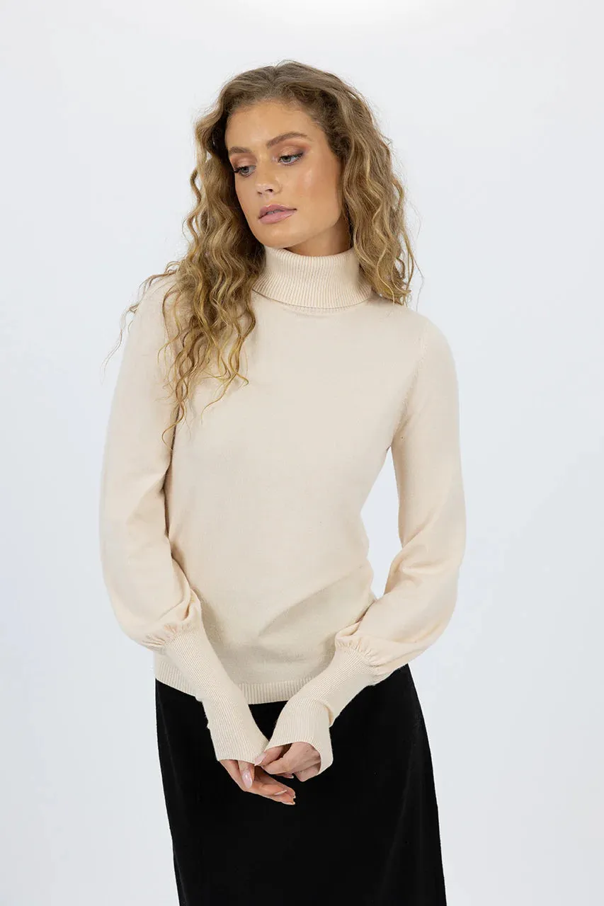 Nina Skivvy in Cream