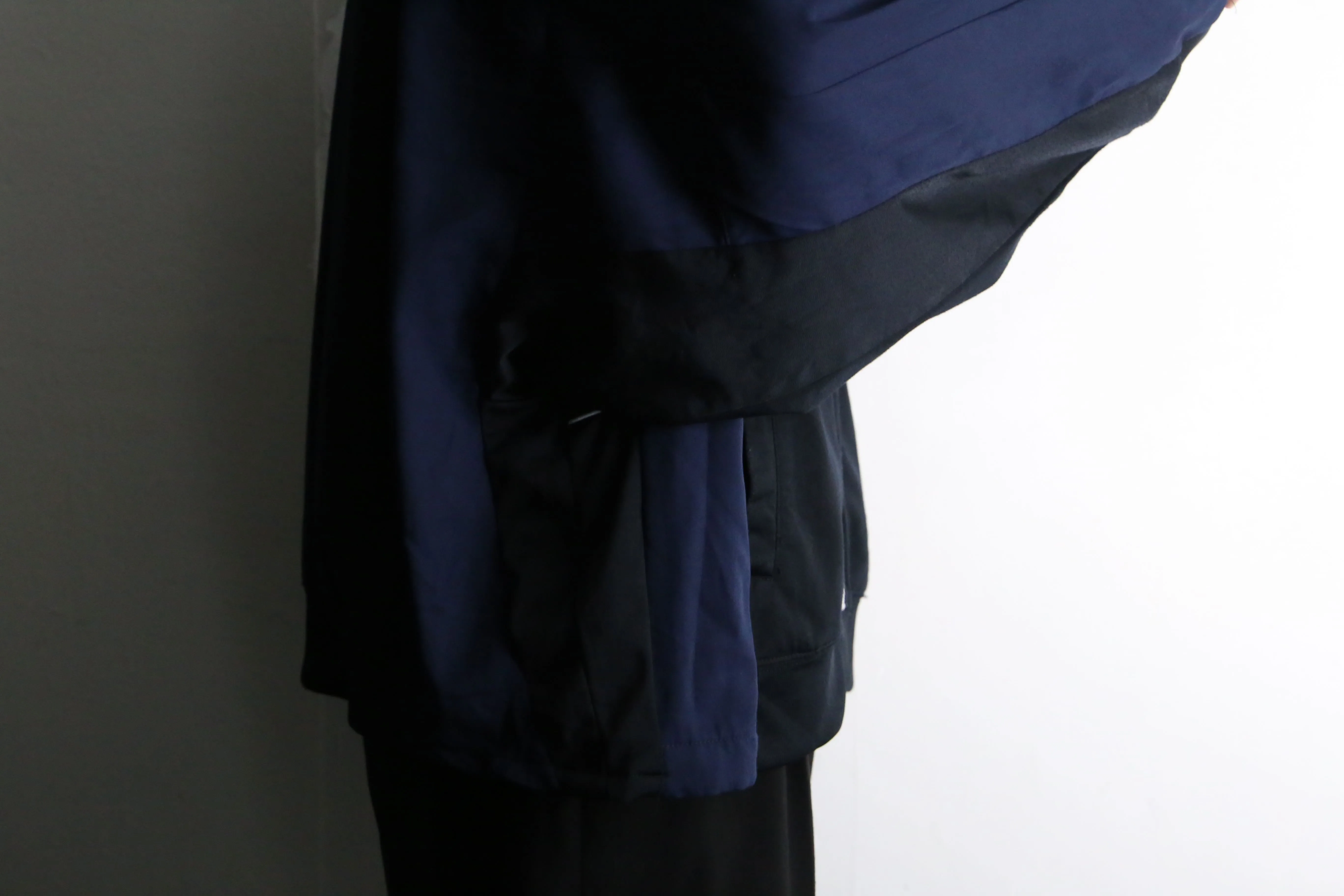 "Re:make" black×navy dolman sleeve track jacket