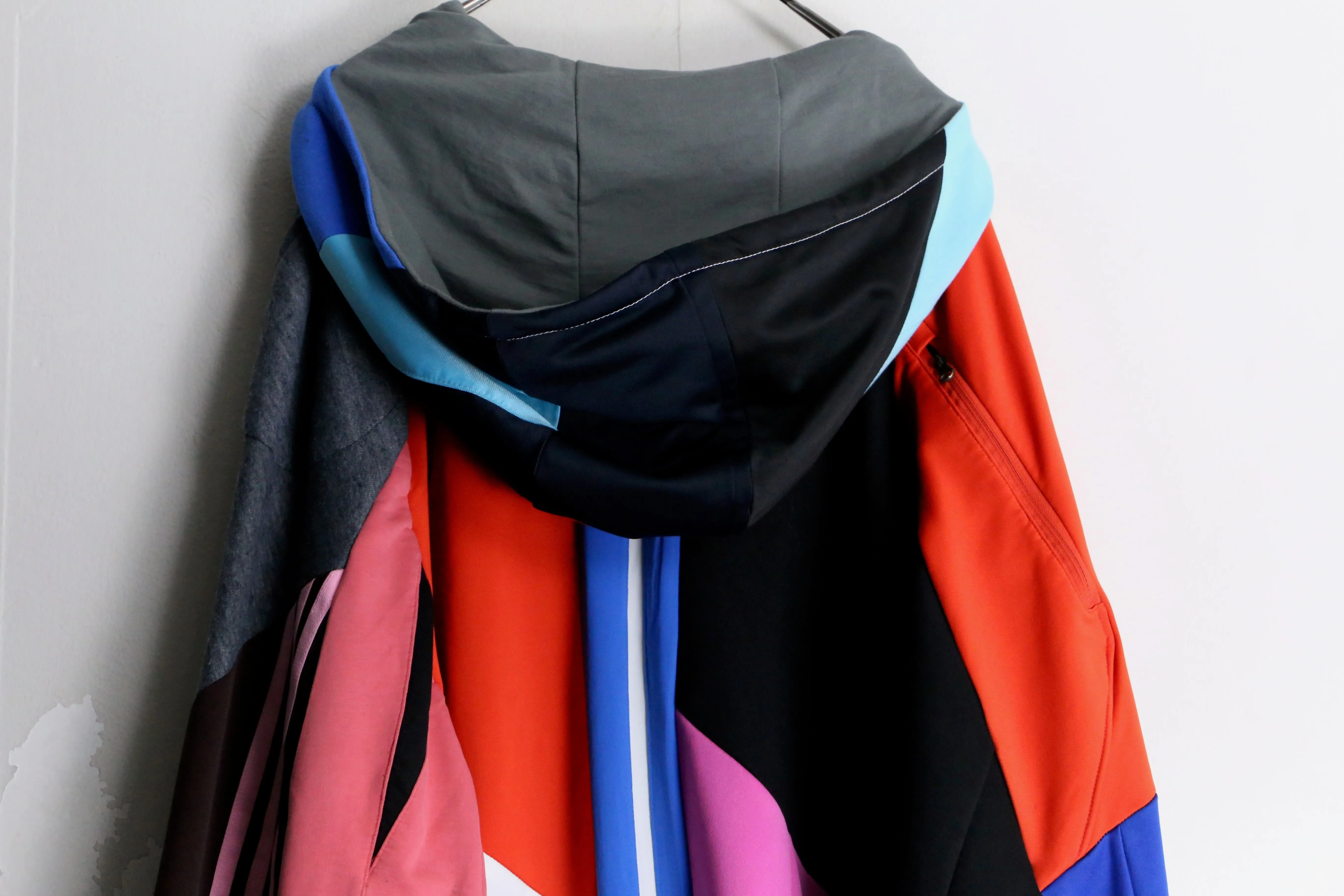 “Re:make” asymmetry colorful  track jacket